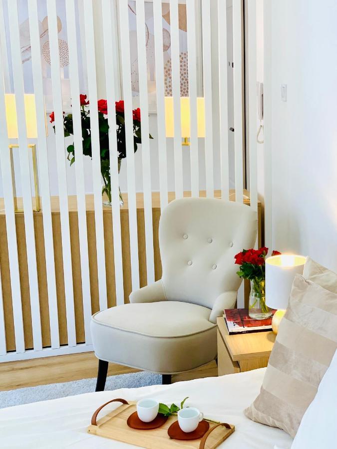 Apartament W Centrum Miasta Z Darmowym Parkingiem Dla Dwojga -Apartamenty Pod Zlotym Lwem โควอตสโก ภายนอก รูปภาพ