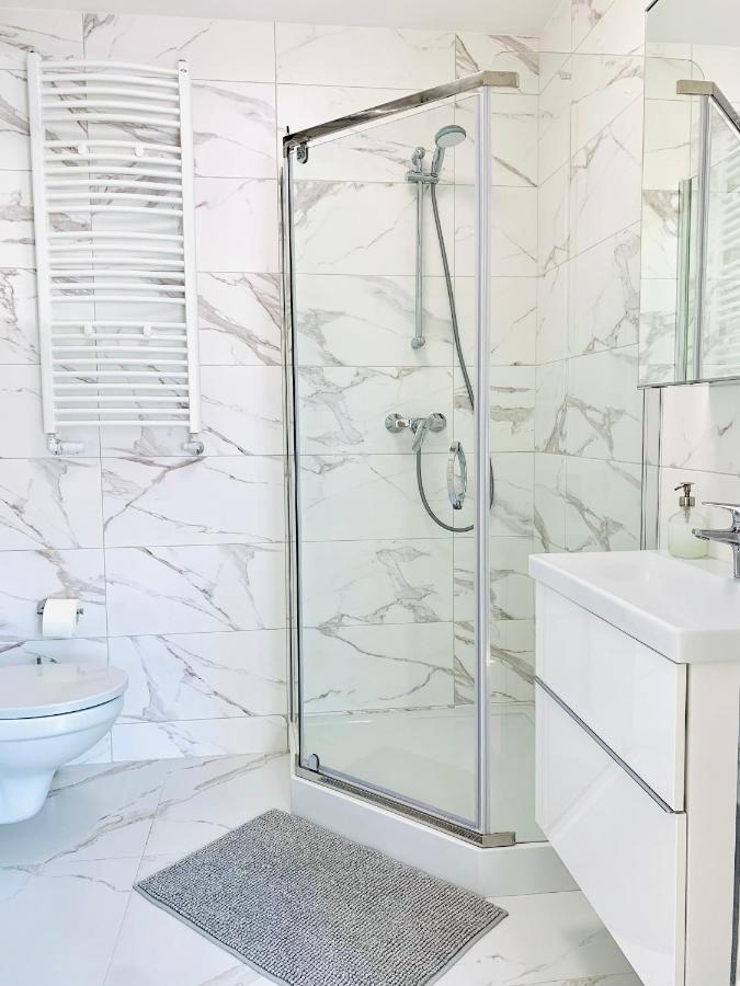 Apartament W Centrum Miasta Z Darmowym Parkingiem Dla Dwojga -Apartamenty Pod Zlotym Lwem โควอตสโก ภายนอก รูปภาพ